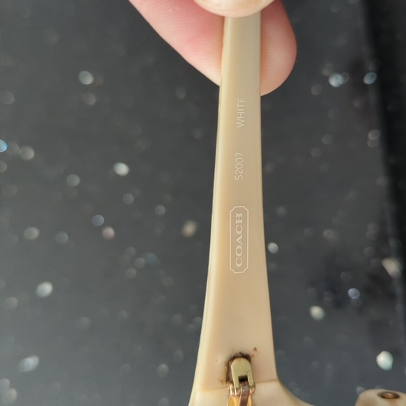 Ivory Coach sunglasses - Picture 7 of 8